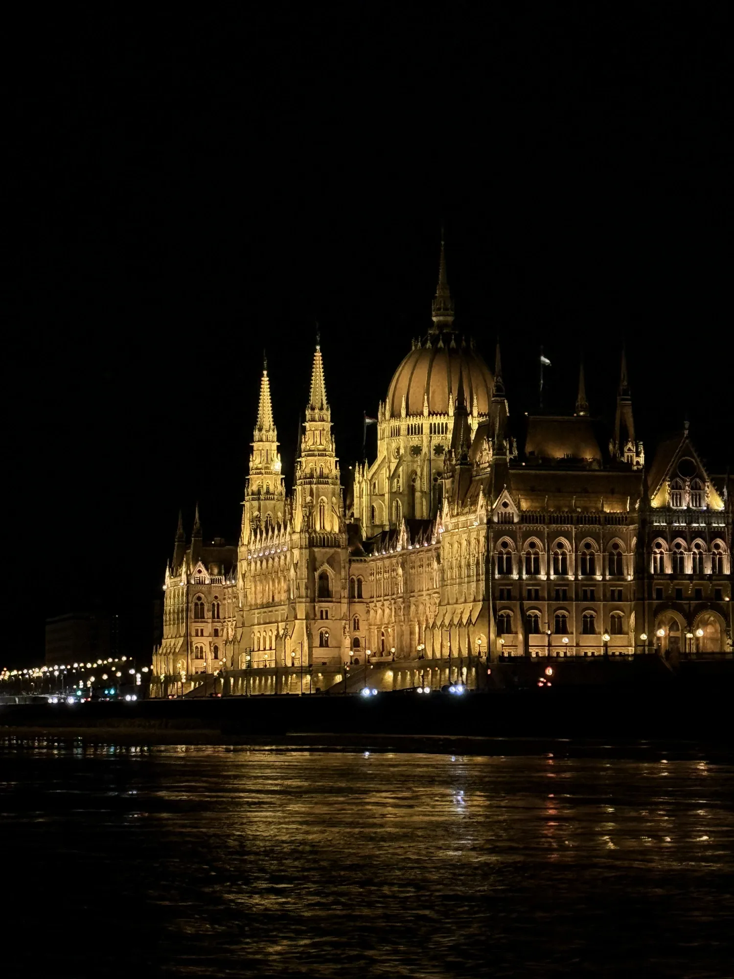 Budapest, dressed in gold